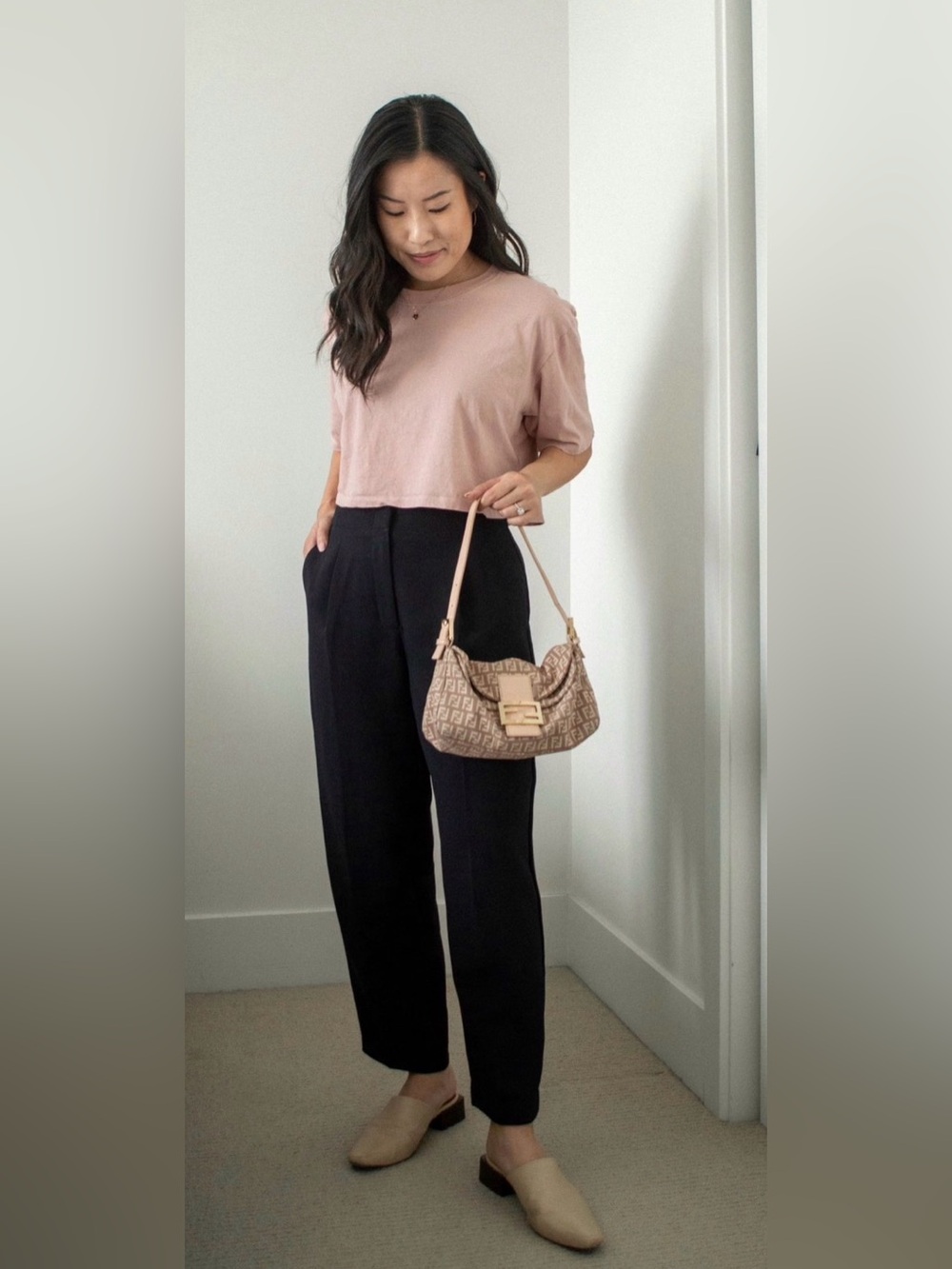 WILFRED - Nanes High Rise pant in Black. Size: 0